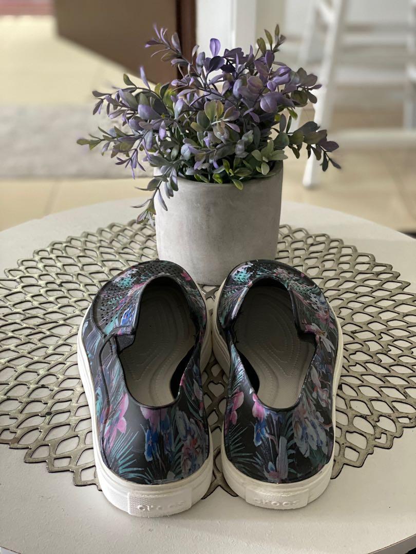 Women's shop citilane crocs