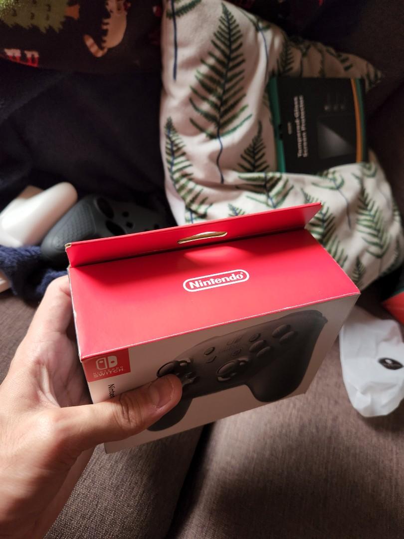 Original Nintendo Pro controller, Video Gaming, Gaming Accessories, Controllers on Carousell