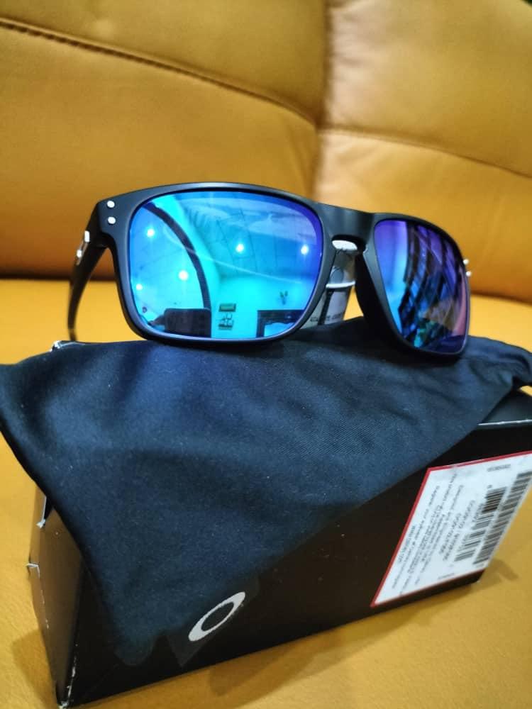 Oakley holbrook hotsell original