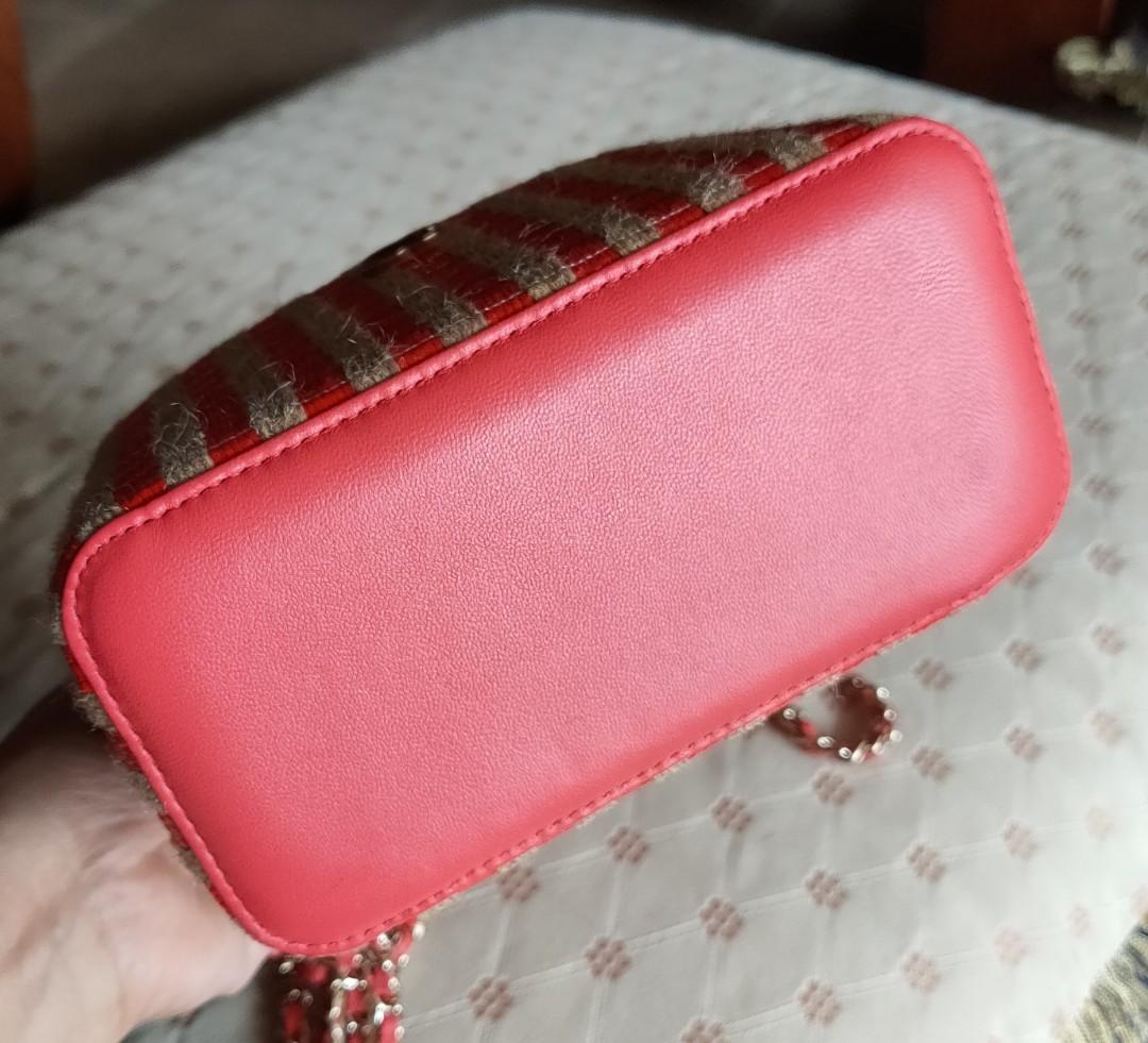 Preloved Chanel Vanity 31, Luxury, Bags & Wallets on Carousell