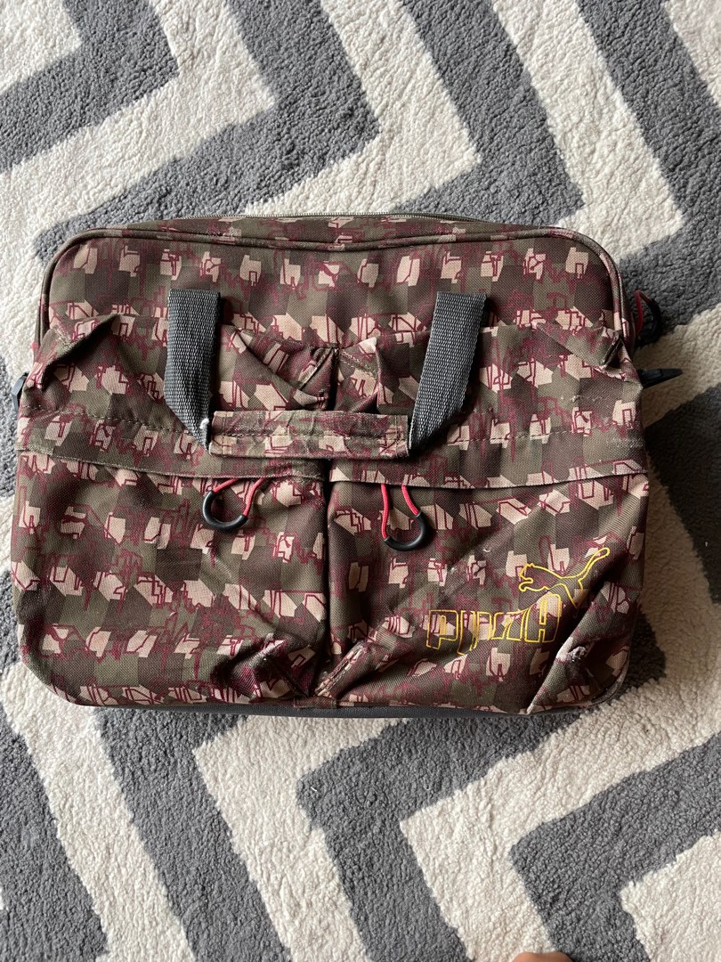 Puma Army Messenger Laptop Bag, Computers & Tech, Parts & Accessories