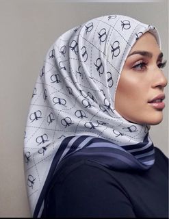 (Category: ) located in . Submitted by newNprelovestore_21 (Listing ID 1181852212, Image 1). Description: .