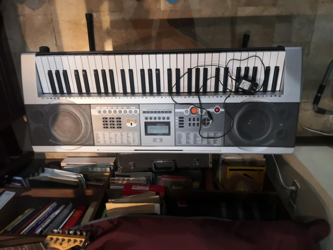 Rj melody maker keyboard w/ stand (Category: Musical Instruments) located in Quezon City. Submitted by elnido_pao (Listing ID 1181723465, Image 3). Description: good as new. shifted to new instrument. hindi na nagamit. can be swapped to midi controller. meetup or shipping.