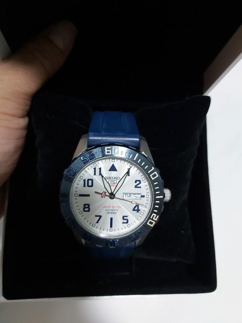 SEIKO 5 MOUNT FUJI LIMITED EDITION SET Men s Fashion Watches