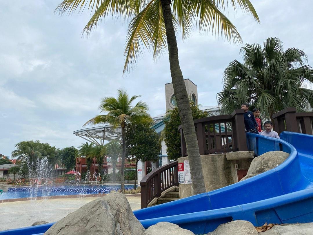 [School Holiday] MBS & RWS Hotel (Hard Rock / Hotel Michael / Equarius ...