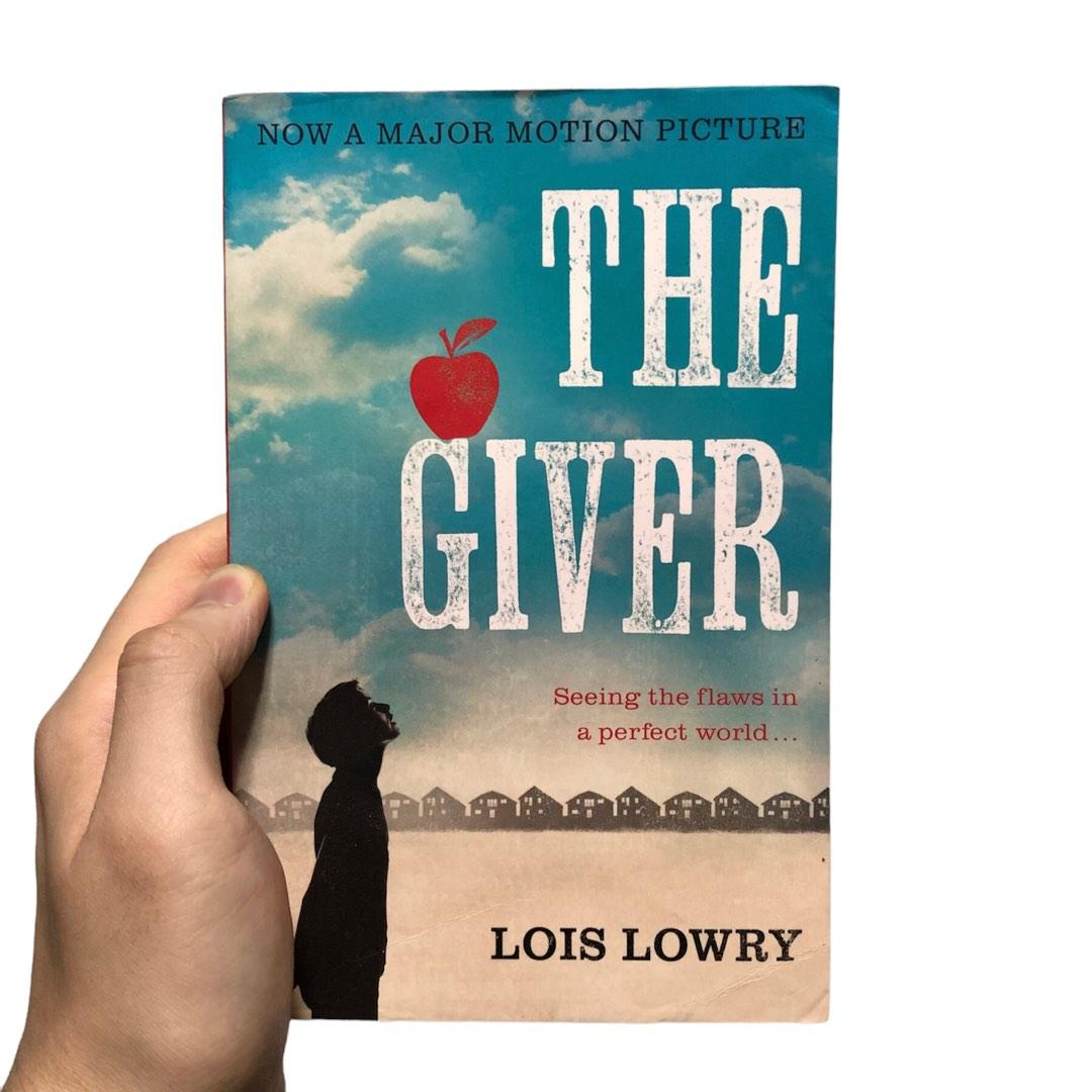 The Giver By Lois Lowry (Harpercollins Publishers), Hobbies & Toys, Books &  Magazines, Textbooks On Carousell