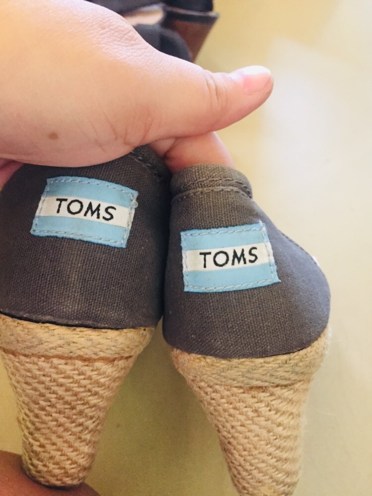 toms wedge shoes