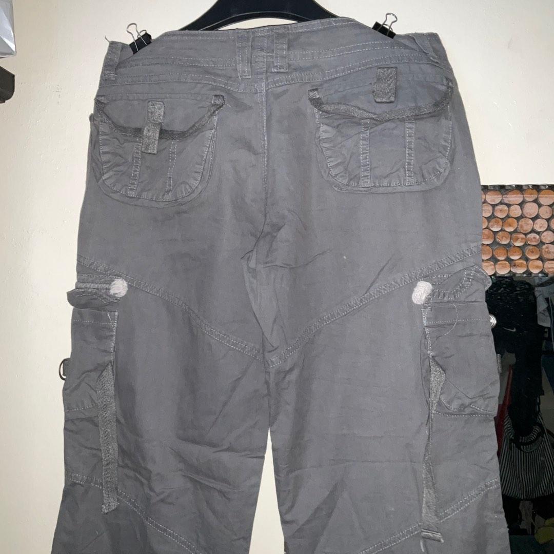 y2k mw cargo pants on Carousell