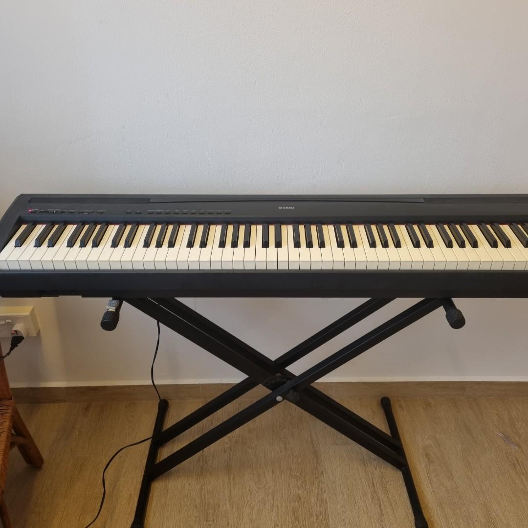 Yamaha digital piano P85 88 keys, Hobbies & Toys, Music & Media