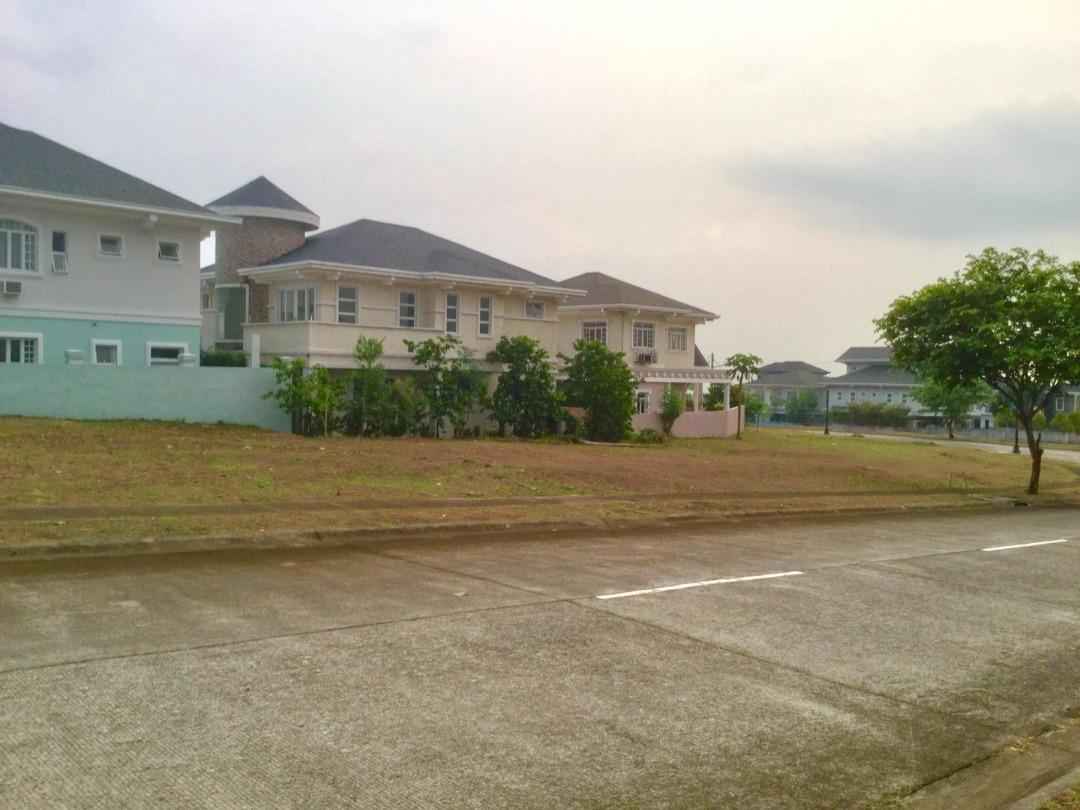 259Sqm Lot For Sale Along South Boulevard South Forbes near Nuvali