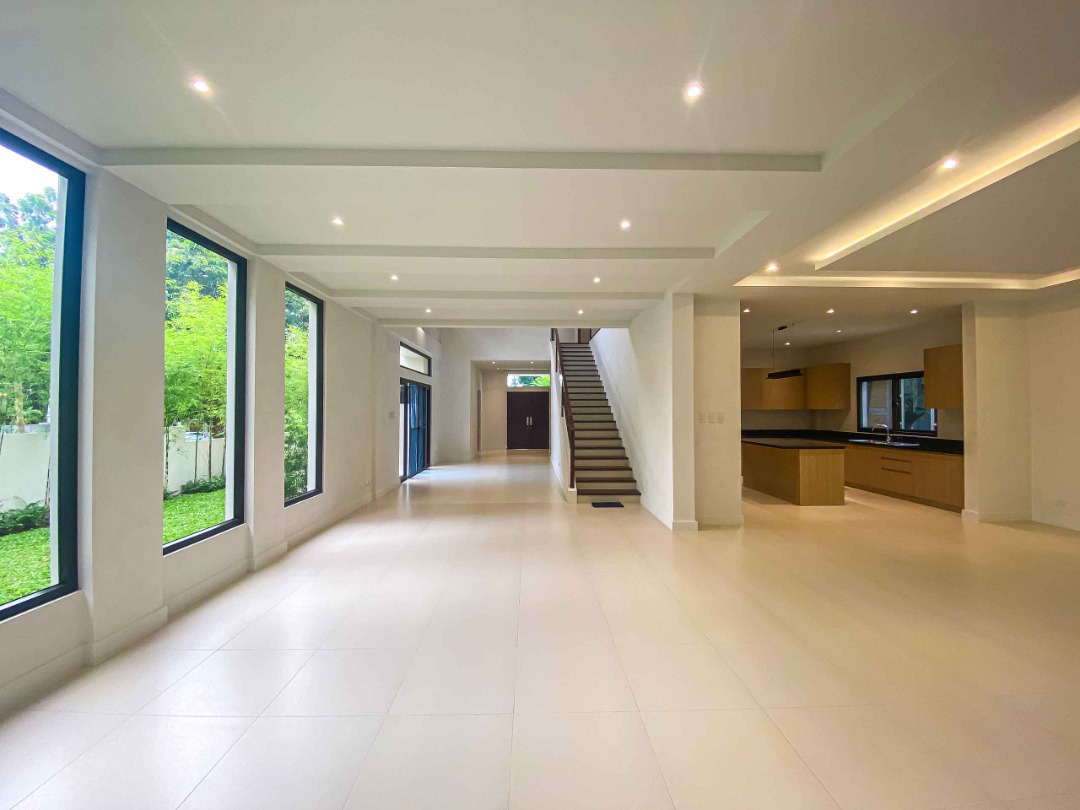 6BR BRAND NEW HOUSE IN ALABANG HILLSBOROUGH FOR SALE, Property, For