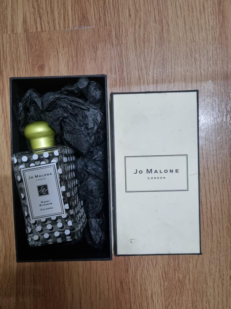 Authentic Jo Malone Nashi Blossom (Category: Fragrance & Deodorants) located in Quezon City. Submitted by rubykindipan (Listing ID 1182039657, Image 1). Description: 95% left Authentic Rfs: too many perfumes.