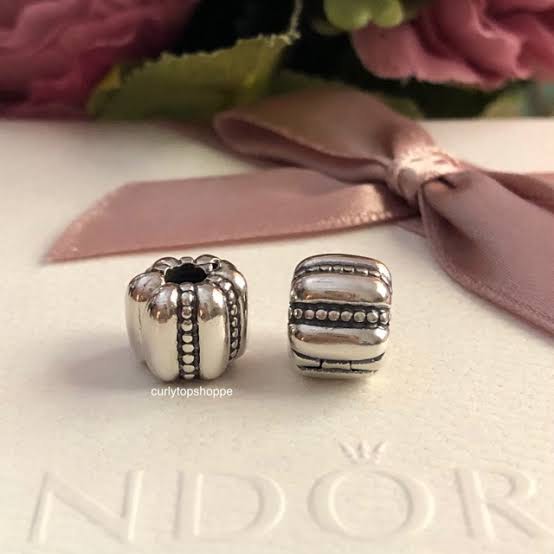 Authentic Pandora Ridge Clips (Pair), Women's Fashion, Jewelry