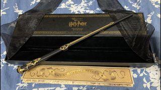 Authentic Wizarding World Of Harry Potter 2019 Limited Edition Interactive Wand!