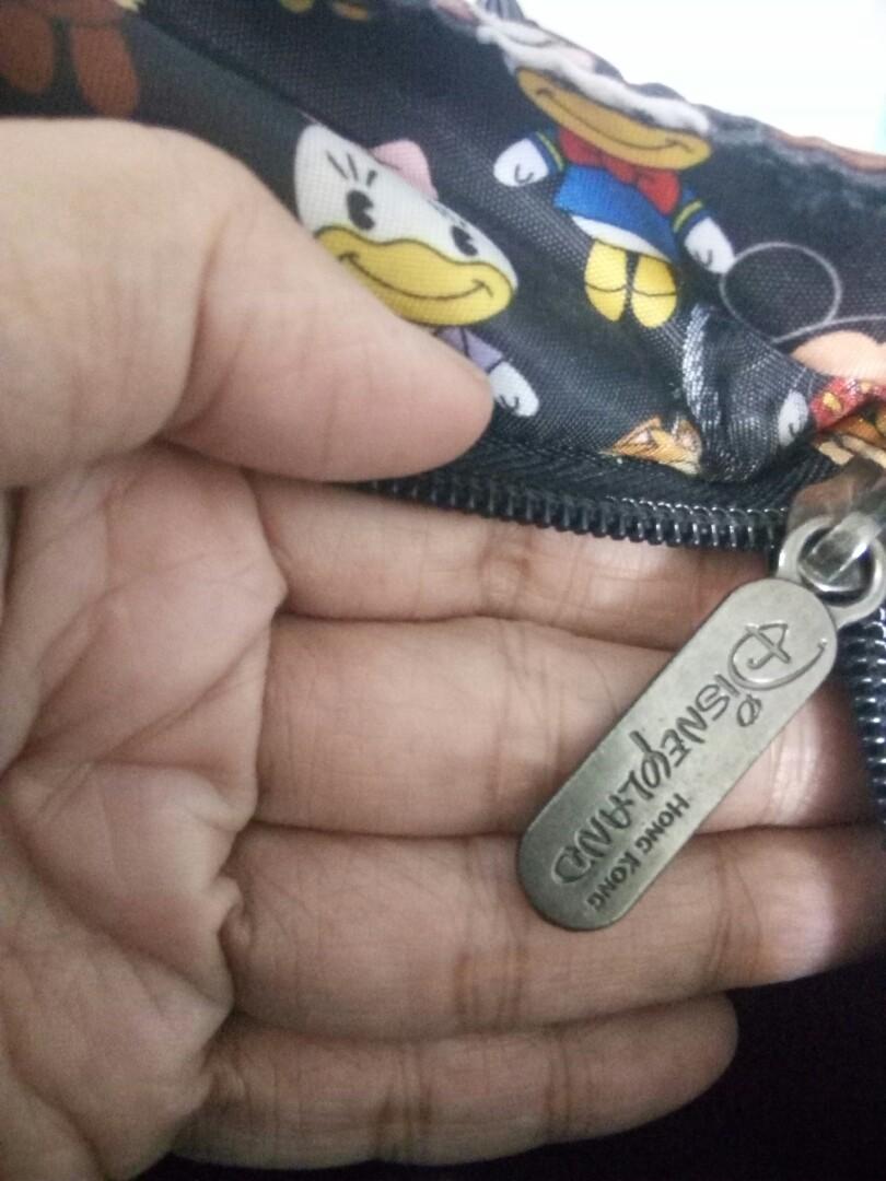 Baby Disney bag (Category: Other Babies Going Out Needs) located in Manila. Submitted by thet77 (Listing ID 1181959394, Image 3). Description: last price 300 no flaws, pre loved Disneyland Hongkong Sampaloc manila.