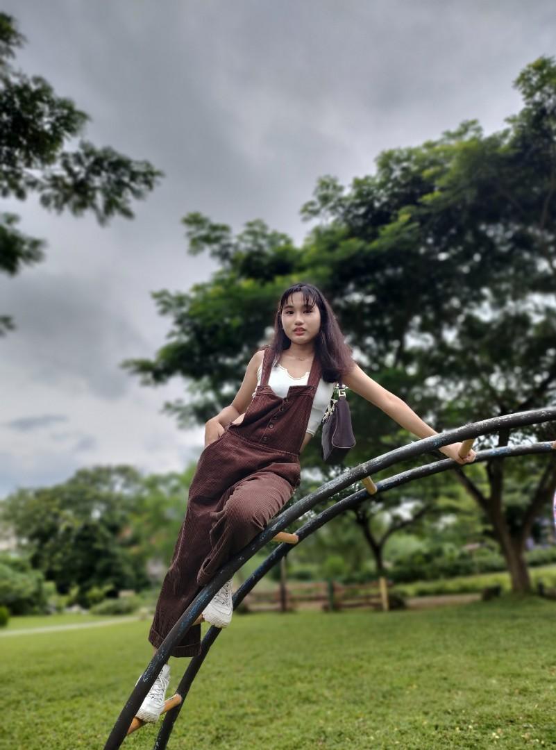 Brown Corduroy Jumper (Category: Jumpsuits) located in Bacoor. Submitted by andi2001 (Listing ID 1182022966, Image 2). Description: Use only once for photoshoot reference for size: me (5'4) nakakatangkad siya see when worn pics.