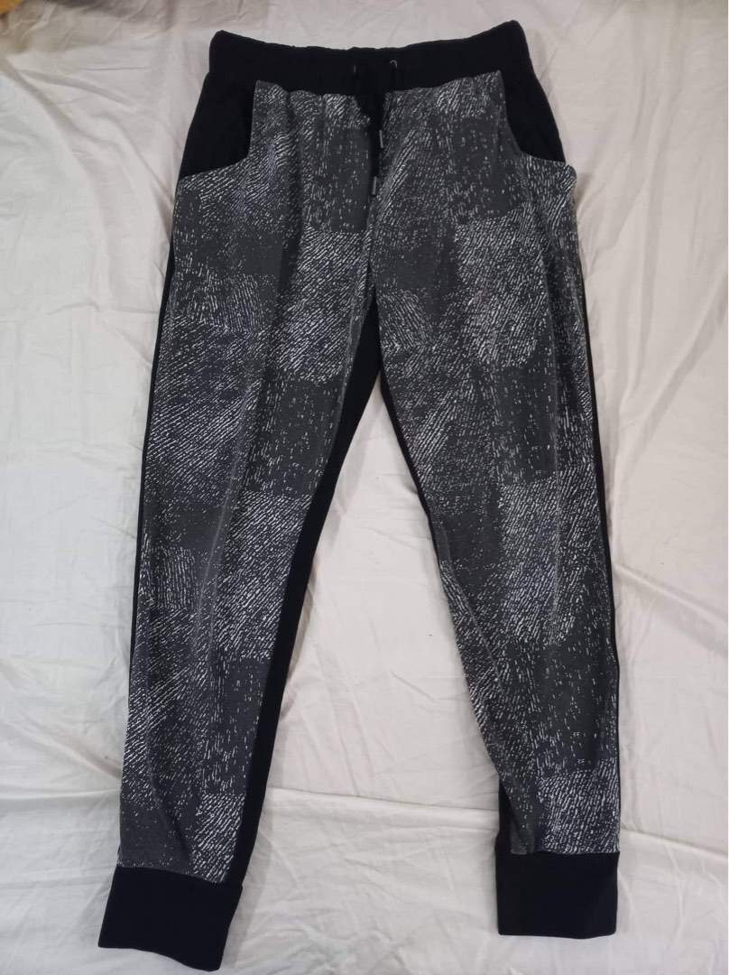 Champion Jagger pants, Women's Fashion, Bottoms, Jeans on Carousell