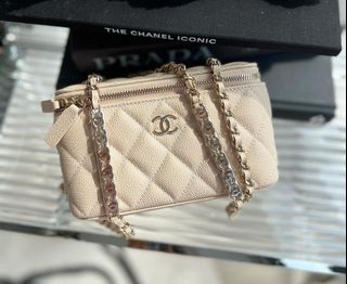 (Category: ) located in . Submitted by shoptisfied (Listing ID 1182015066, Image 1). Description: .