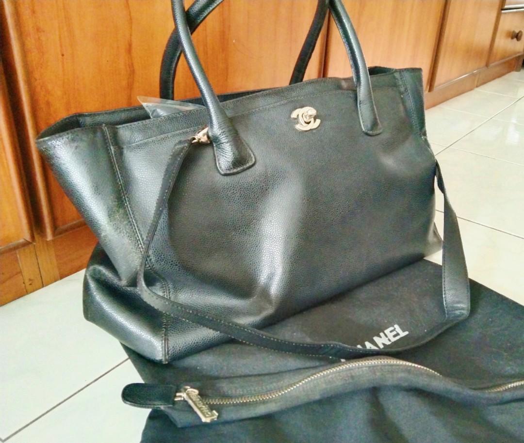 Chanel Tote Bag Large, Luxury, Bags & Wallets On Carousell