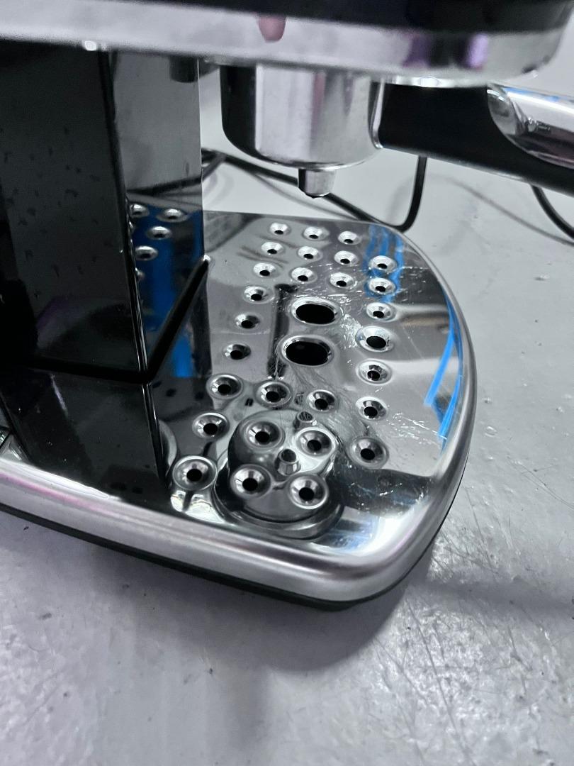 De'Longhi Bean Semi Automatic Coffee Machine La Specialista, Barista Pump Espresso, Cappuccino Maker With Smart Tamping Station And Active Temperature Control, Metallic, Ec9335.M, Price In UAE | Amazon UAE