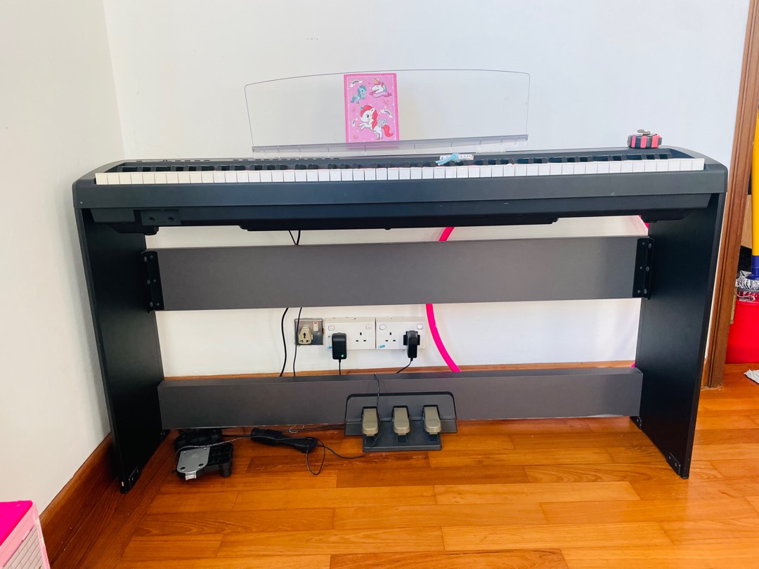 Digital Piano Yamaha P85, Hobbies & Toys, Music & Media, Musical