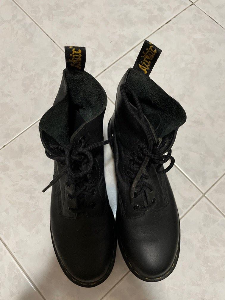Dr. Martens Airwair with Bouncing Soles, Women's Fashion, Footwear, Boots on Carousell