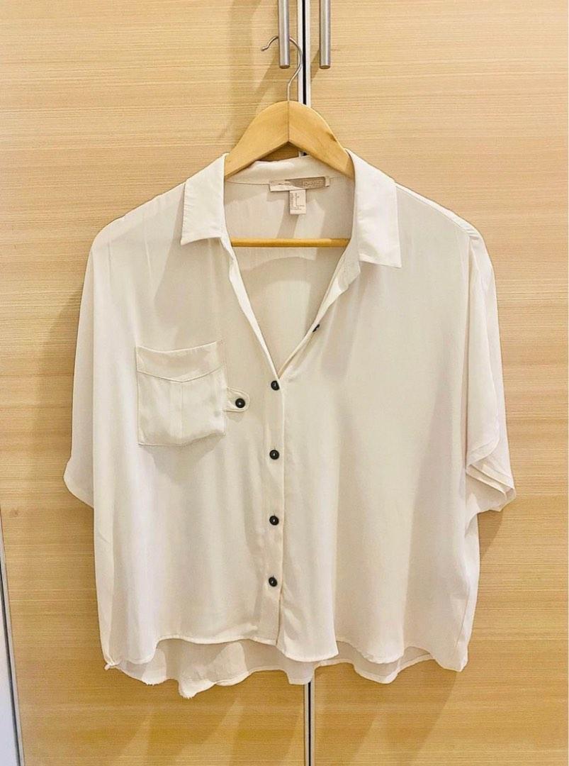 Forever 21 White button down Top Blouse Shirt Small casual work outfit attire Women s Fashion Tops Blouses on Carousell