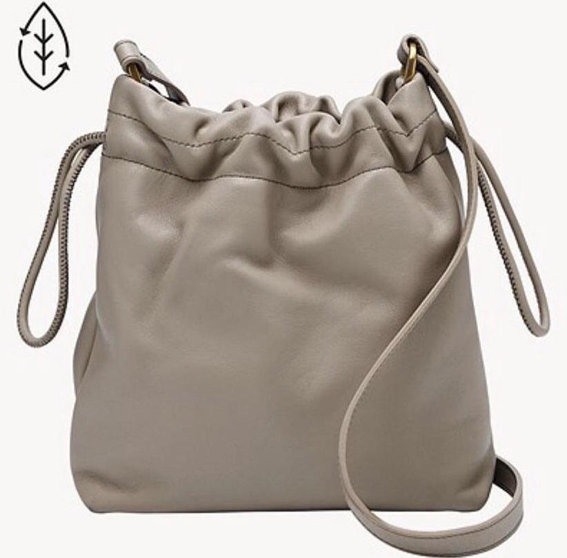 Fossil gigi drawstring crossbody bag, Women's Fashion, Bags & Wallets ...