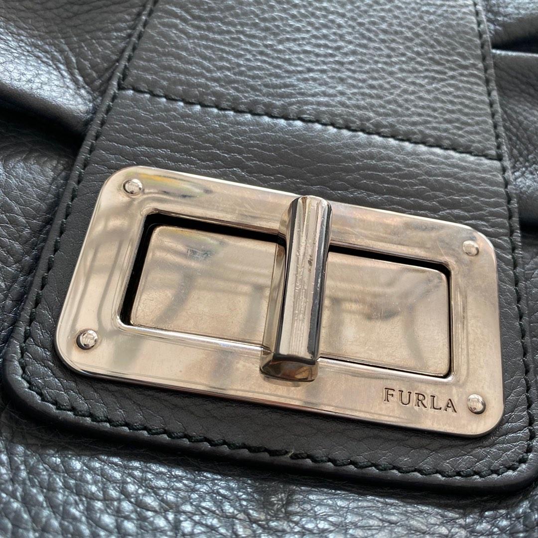 Furla Hobo Bag (Category: Luxury Bags & Wallets) located in Dasmarinas. Submitted by shop.ysaa (Listing ID 1181921192, Image 2). Description: Authentic Furla Hobo Bag - good condition - super spacious!! PHP 3000.