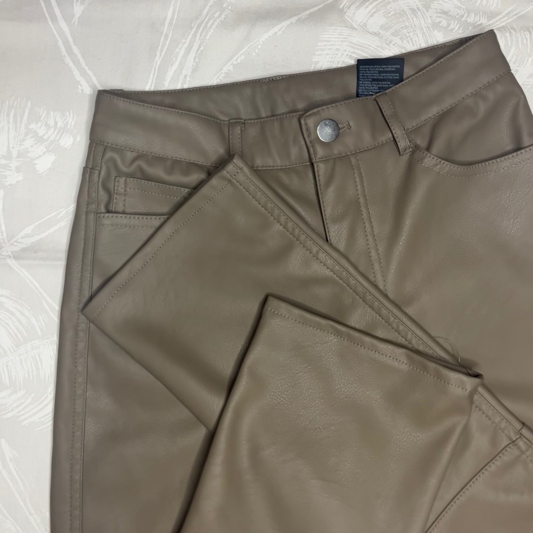 h&m leather pants, Women's Fashion, Bottoms, Jeans on Carousell