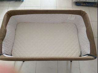 (Category: ) located in . Submitted by waroura97 (Listing ID 1181990756, Image 1). Description: .