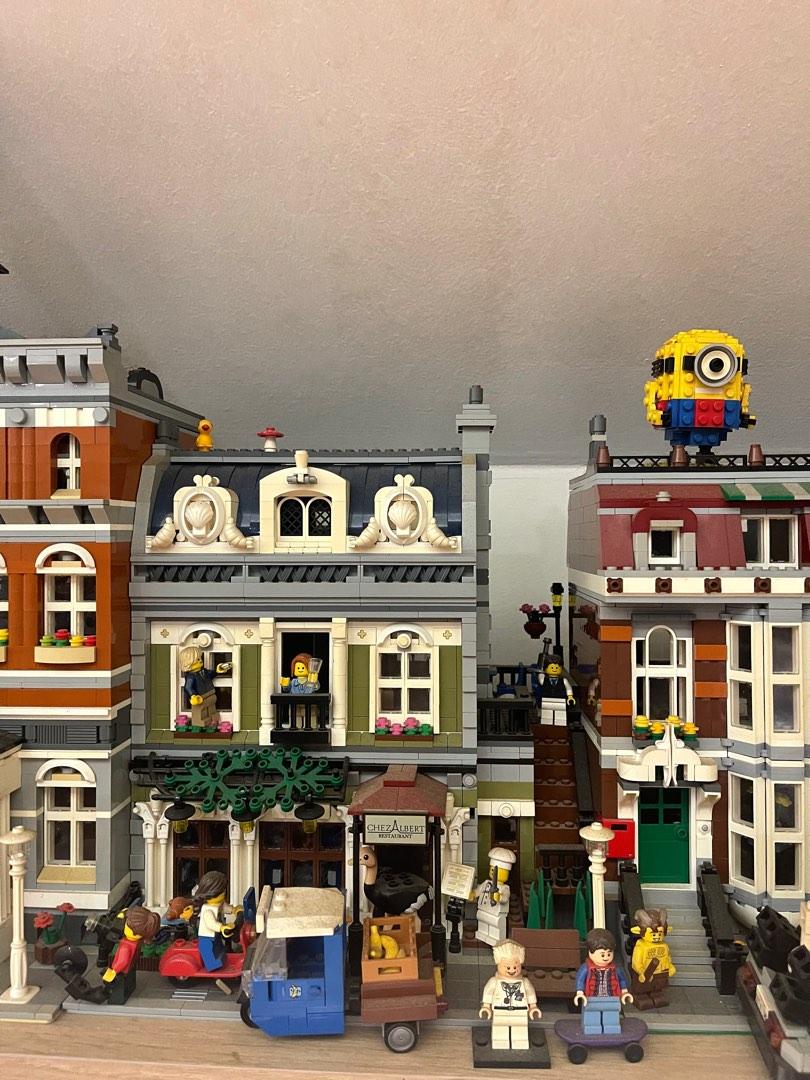 LEGO Parisian Restaurant 10243
