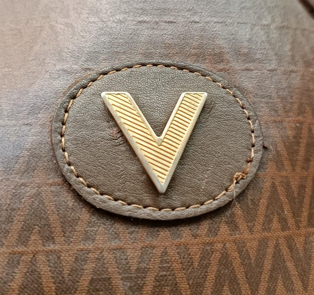 Mario valentino usa sales