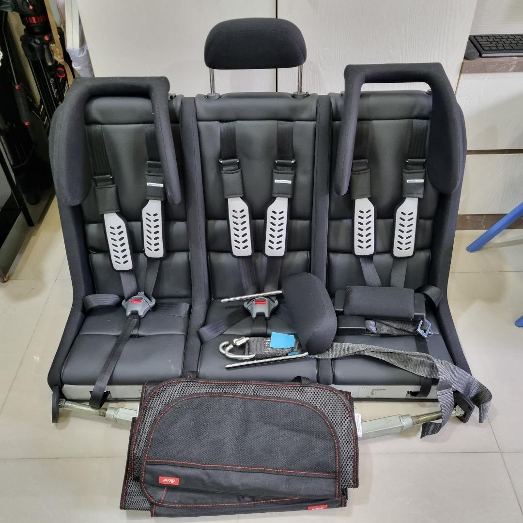 Multimac 1000 triple car seat