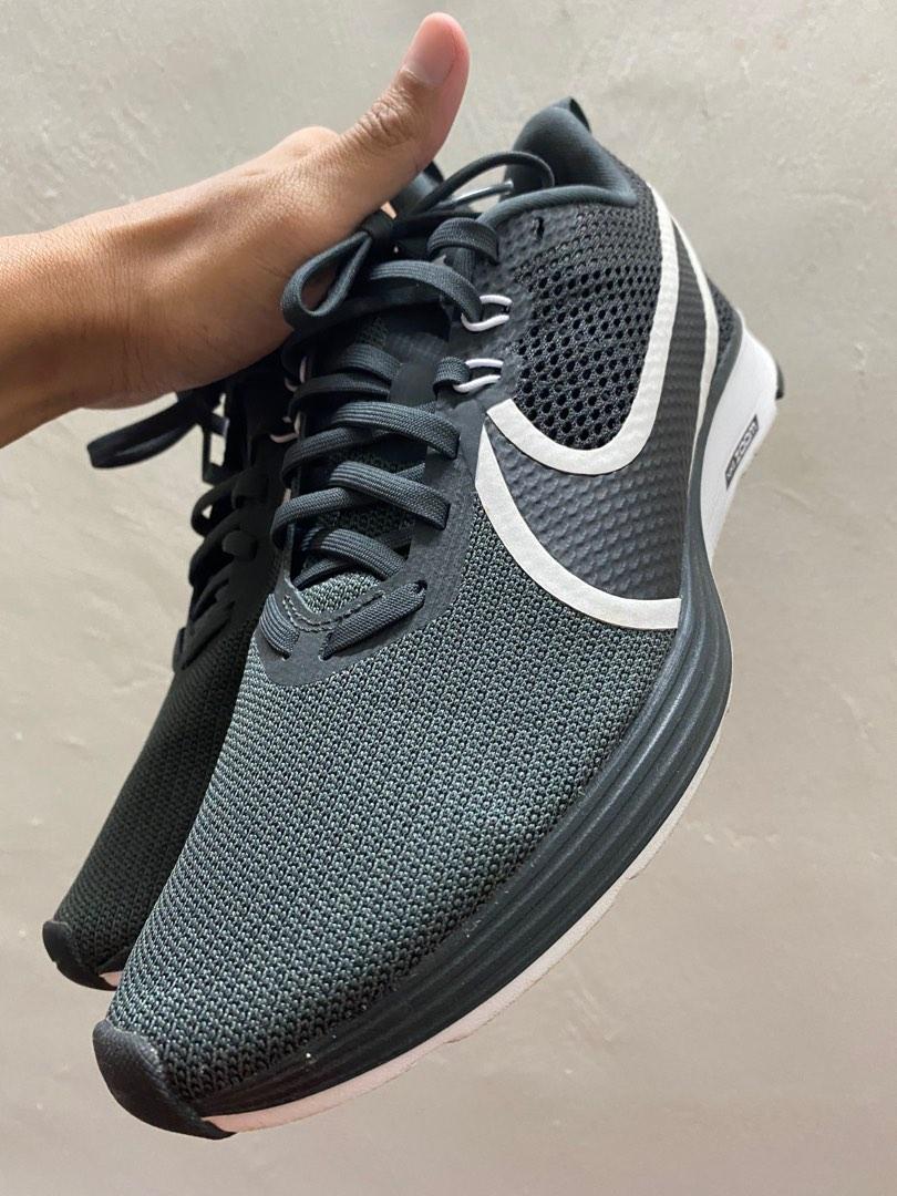Air zoom hotsell strike 2