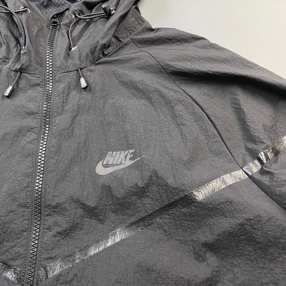 nike sports wear windrunner