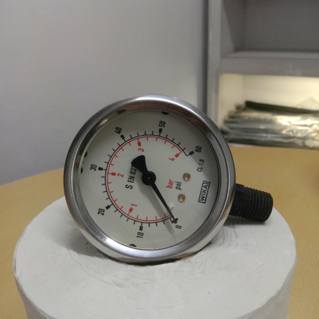 Pressure Gauge, WIKA 0 to 60 PSI with ISO 17025 Accredited Calibration