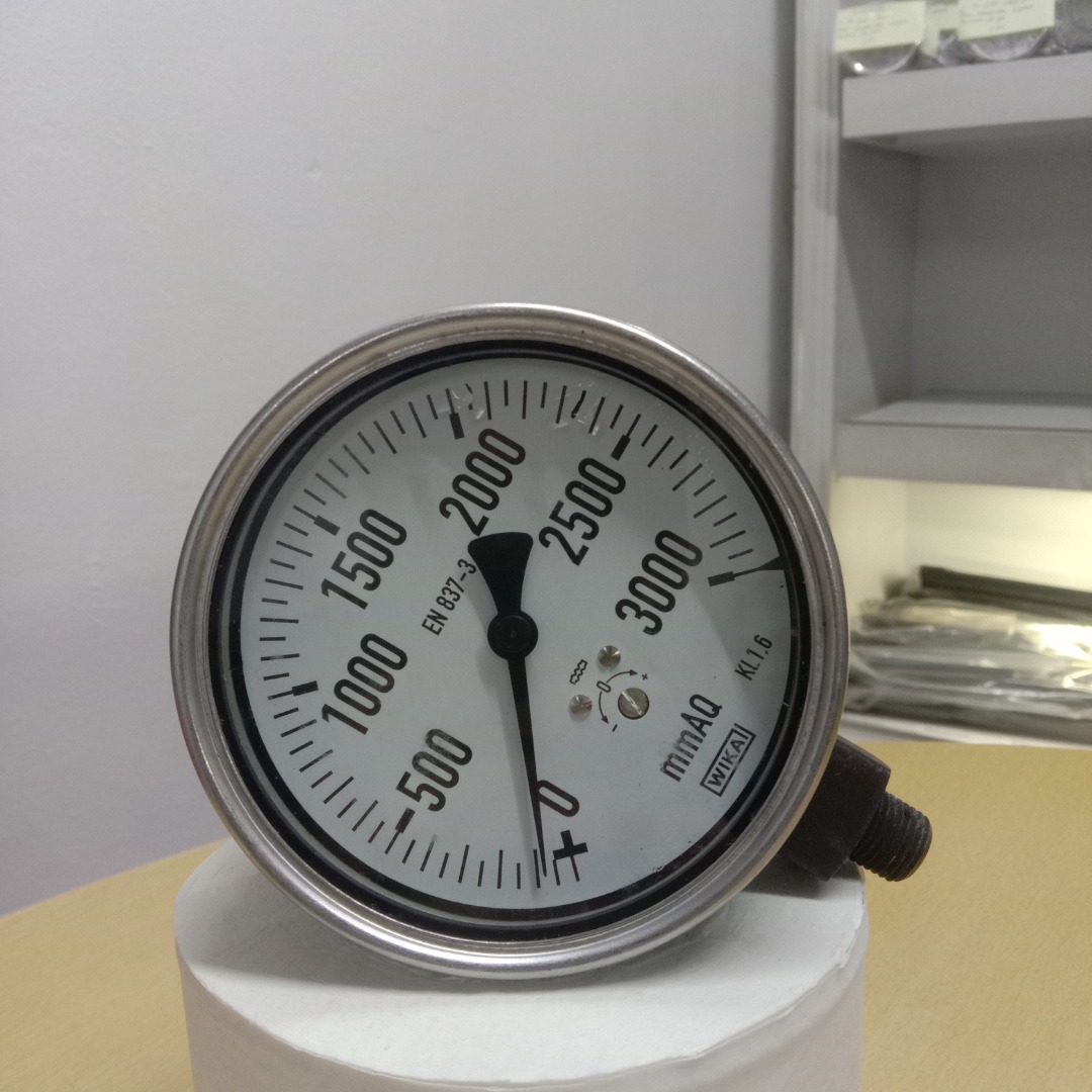 Pressure Gauge, WIKA o to 300 MMQ with ISO 17025 Accredited Calibration