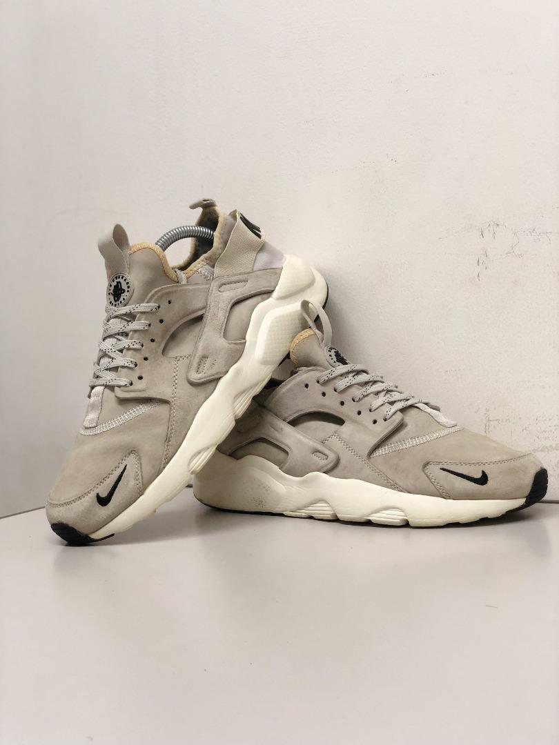 Nike air hotsell huarache ultra suede