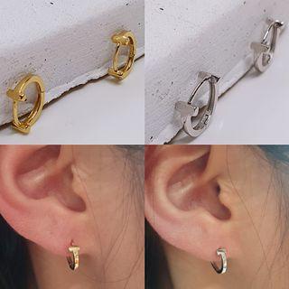 Real gold Plated Over 925 Sterling Silver Mini "T" style  silver huggie earrings