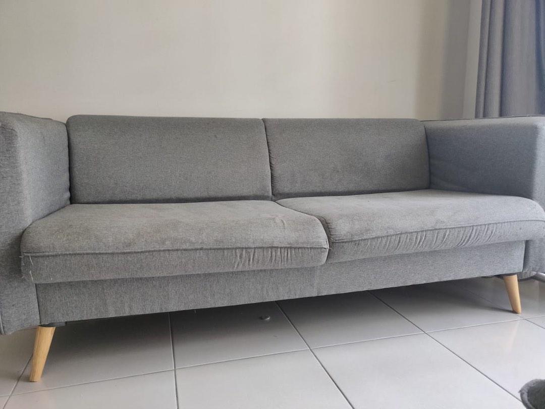 SOFA VIRAL, Furniture & Home Living, Furniture, Sofas on Carousell