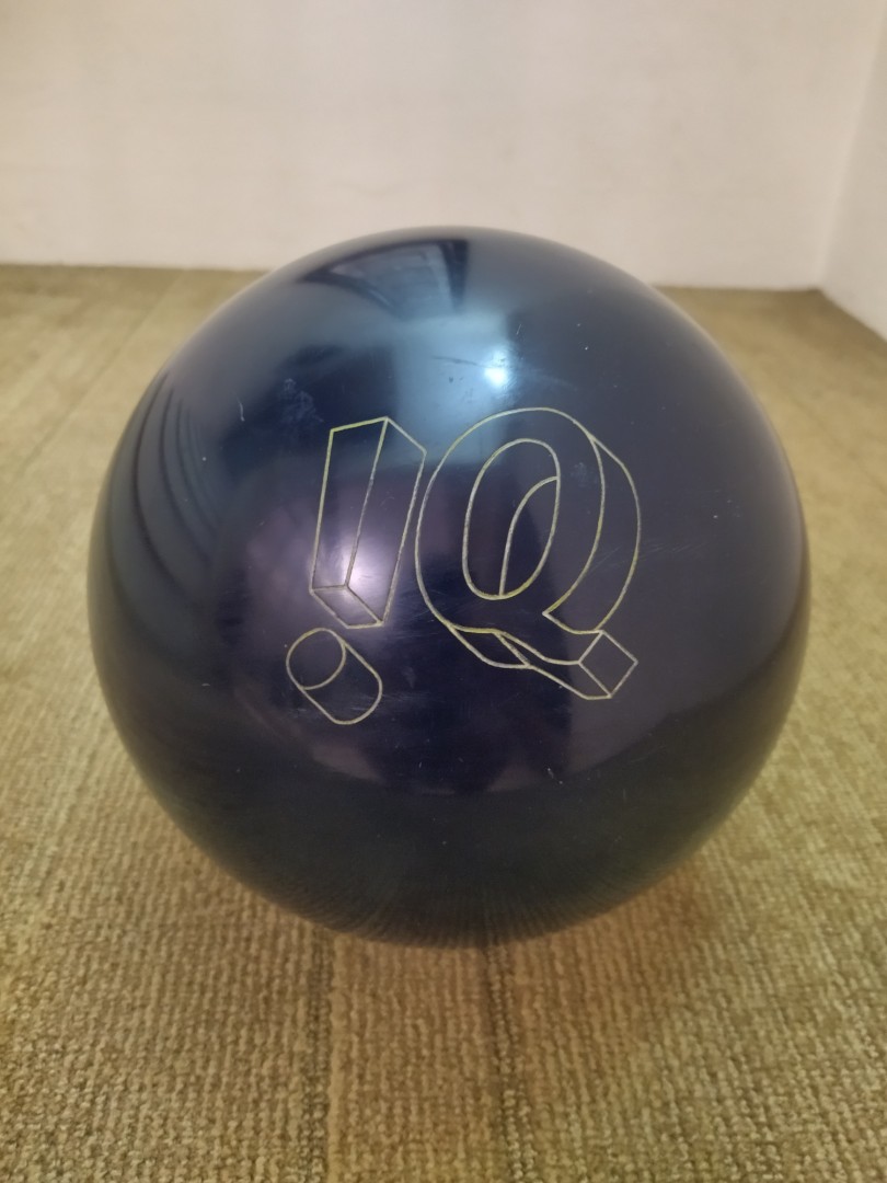 iq tour solid bowling ball