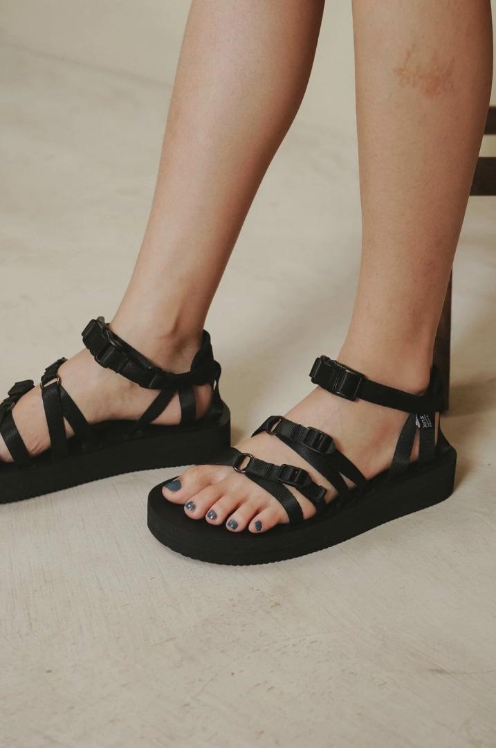 Suicoke Black TOSSHI-V Sandals