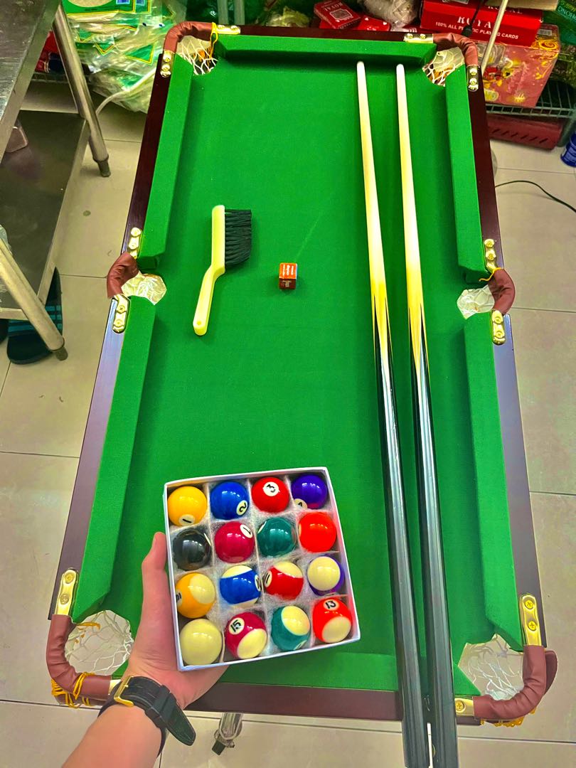 Table pool, Sports Equipment, Sports & Games, Billiards & Bowling on