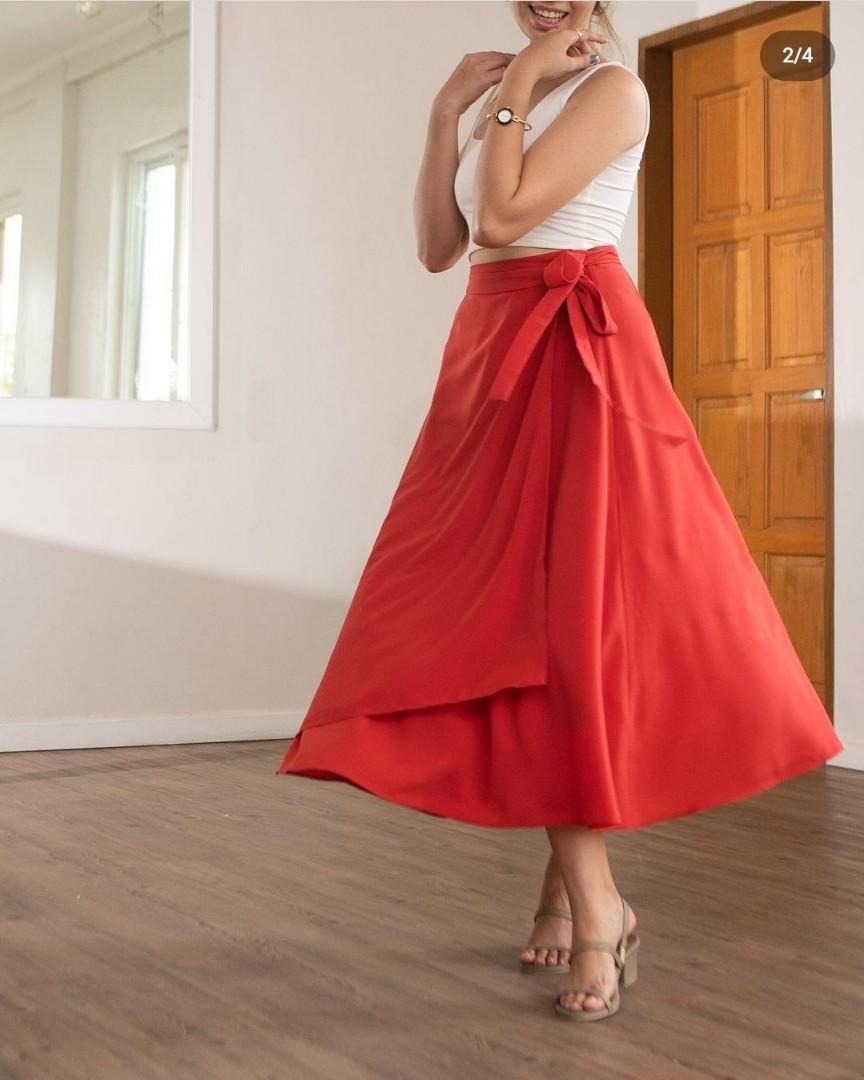 Flowy wrap skirt red outlet