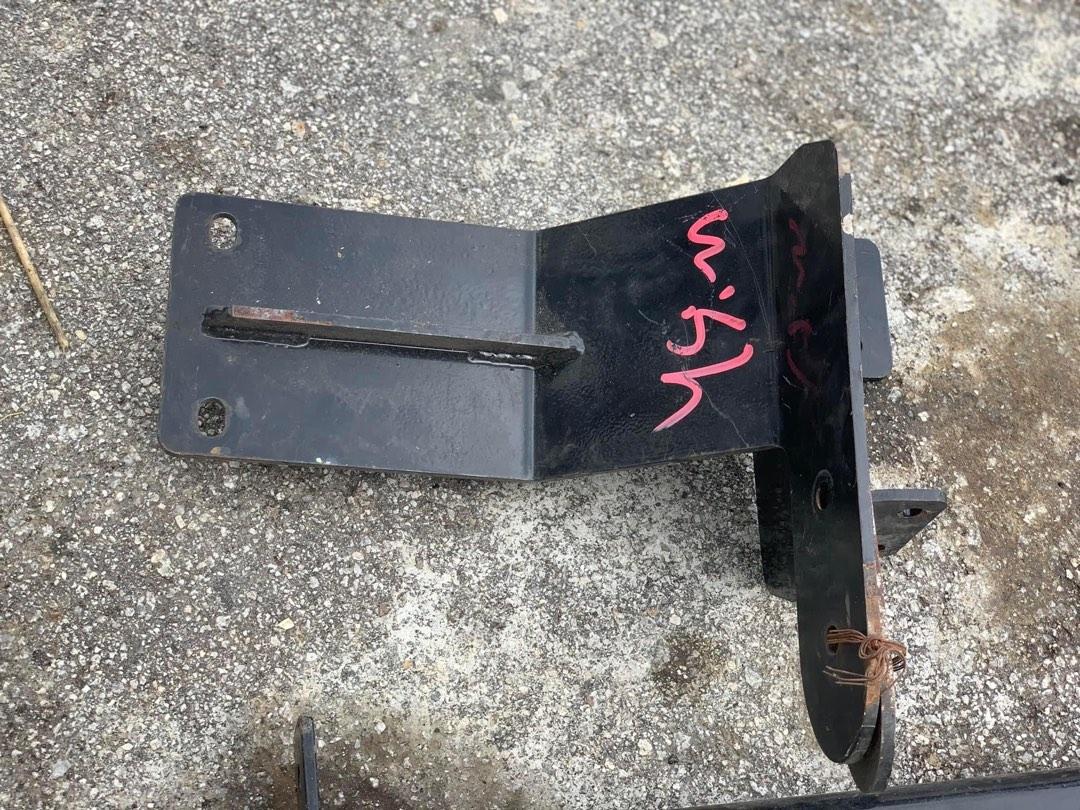 Toyota store wish towbar