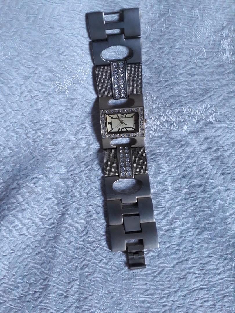 Versales quartz watch cheap