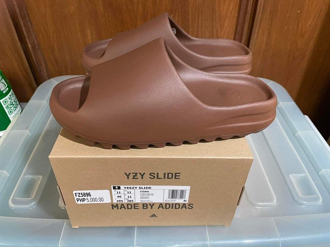 Yeezy slides Flax 2022, Men's Fashion, Footwear, Slippers u0026 Slides on  Carousell