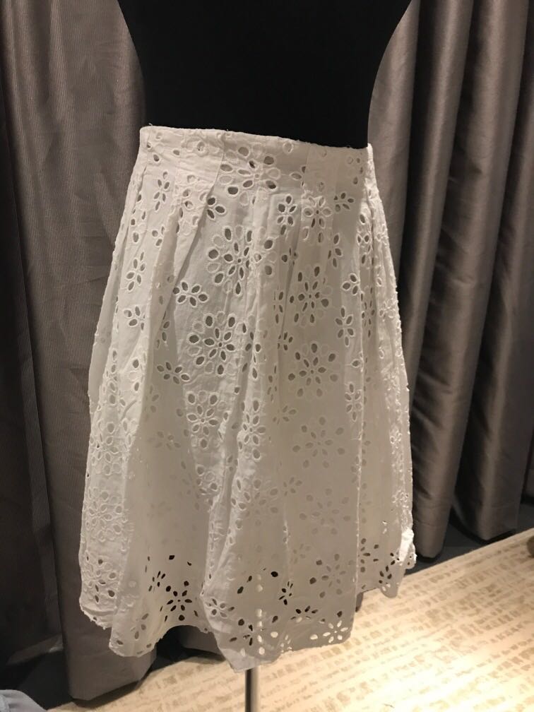 Zara White Skirt, Women's Fashion, Bottoms, Skirts on Carousell
