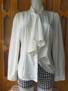 (Category: ) located in . Submitted by ThriftsForACause (Listing ID 1176528728, Image 1). Description: .